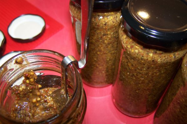 How to make Rutland Black Mustard | Rosie Makes Jam Recipes